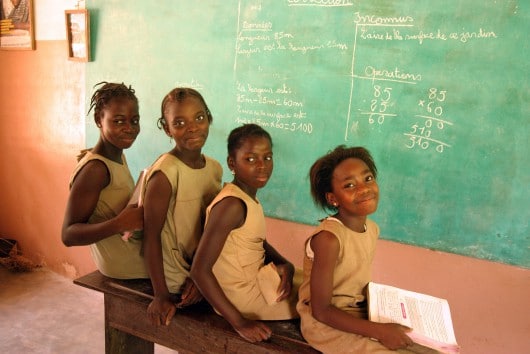 Ecole Eclairée, Centre de Ressources pour une Education de Qualité. EECREQ.