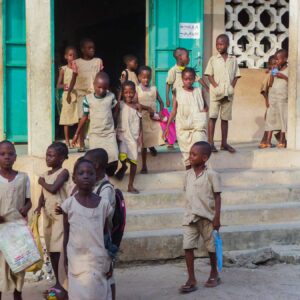 Ecole Eclairée, Centre de Ressources pour une Education de Qualité. EECREQ.