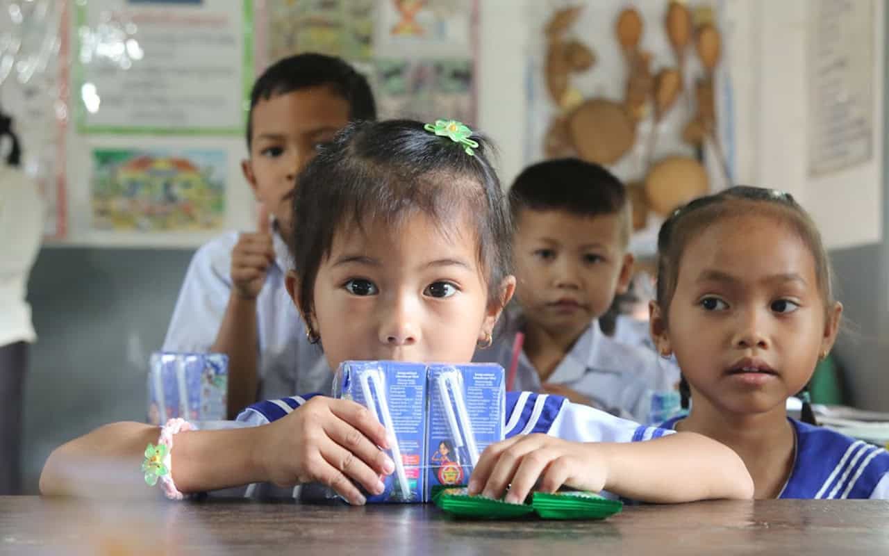 Pupil in a classroom in Battaambang Bavel district, Cambodia. ©Cindy Cao